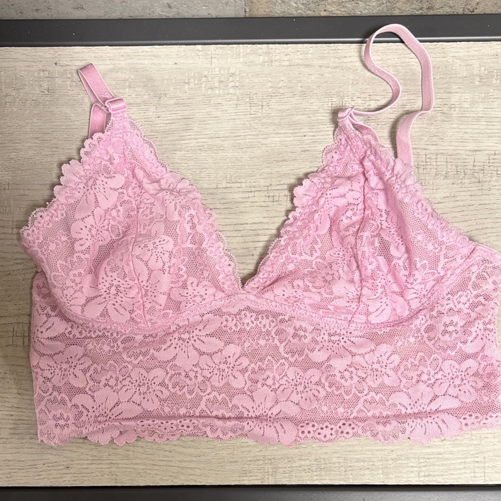 PINK Victoria’s Secret Lace Bralette in Light Pink XS